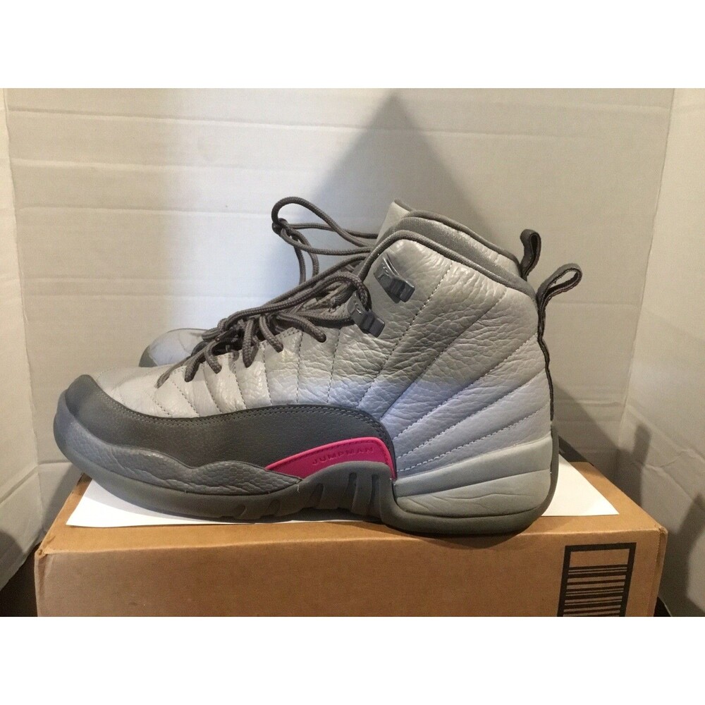 Nike Air Jordan 12 Retro Wolf Grey Size 7Y